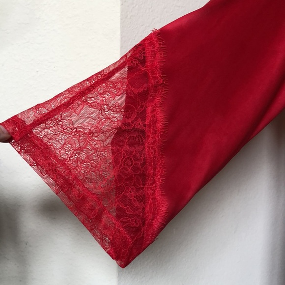 Victoria Secrets Silk Robe - Picture 3 of 4